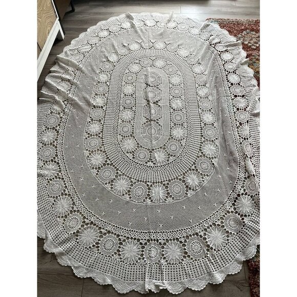 Vtg Hand Crocheted Ivory White Lace Tablecloth Oval 57 X  85” Scalloped Edge - Picture 1 of 4